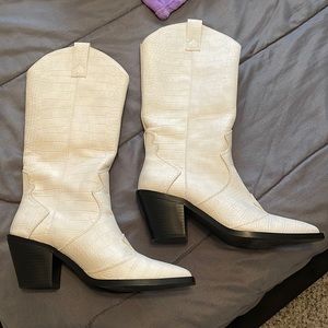 Stradivarius white cowboy boots